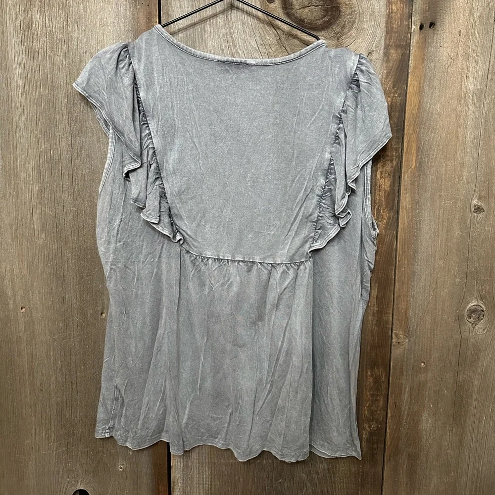 Solitaire Embroidered Boho Peasant Top in Gray Size Medium - Picture 3 of 17